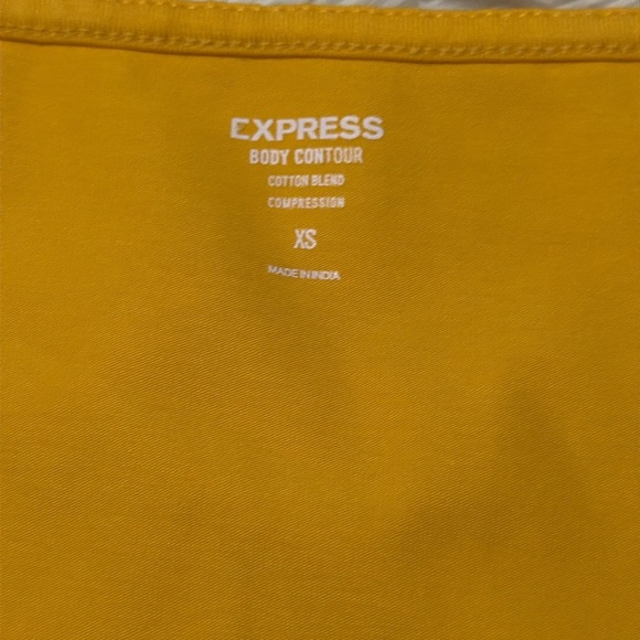 Express Yellow Sleeveless Women's Top - Picture 3 of 4